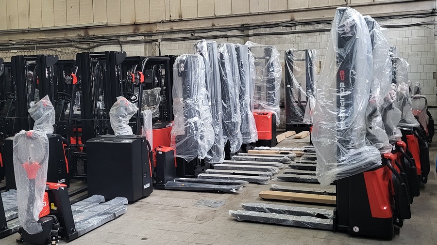 Тест-драйв складской техники на нашем складе в Новомосковске